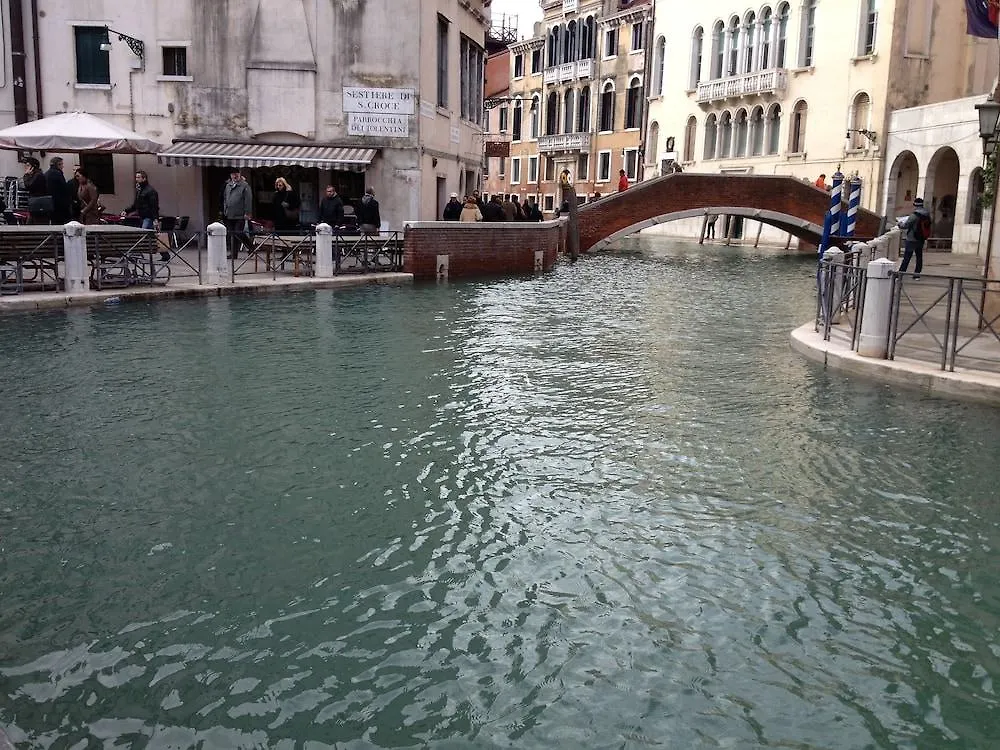 Ca' Dei Polo Otel Venedik 3*,